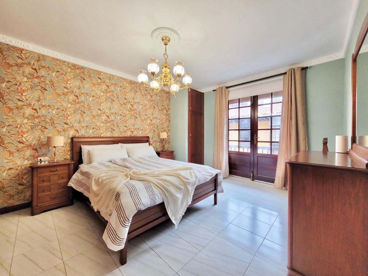 The Balcony House With Free Parking Apartament *