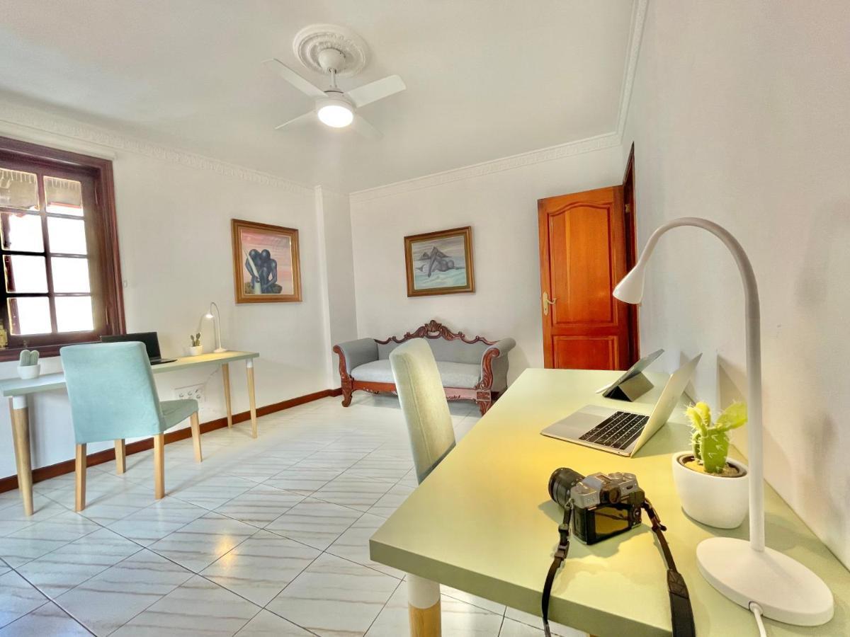 The Balcony House With Free Parking Apartament *